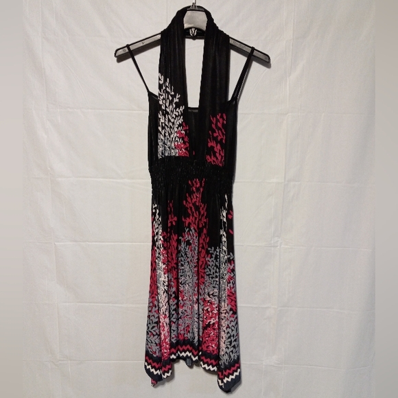 NWT Arianna Leafy Print Halter Dress, S/M, Shark Bite Hem, Black/Pinks/Gray - Picture 1 of 6